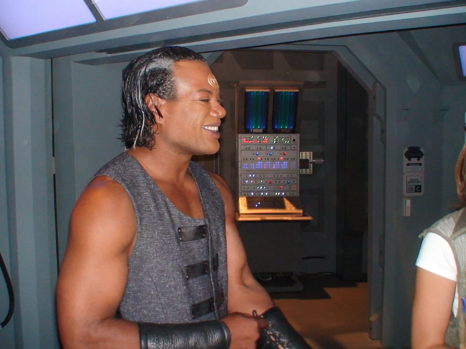Behind the scenes on Stargate: Atlantis "Midway" @iamchrisjudge and @JamesBamford #Stargate #Atlantis #SGA…