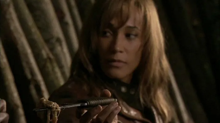 #SecretsOfStargate At one point in the episode "Missing", Teyla digs a creature out of the ground and offers it to…