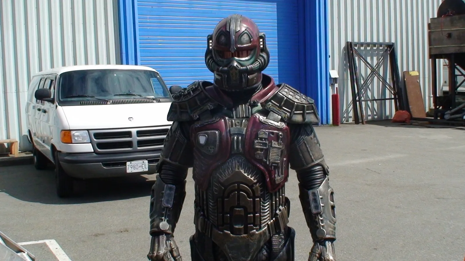 Behind the scenes on #Stargate #Atlantis #SGA #StargateAtlantis (with special guest star @cpbinder) "First Contact"…