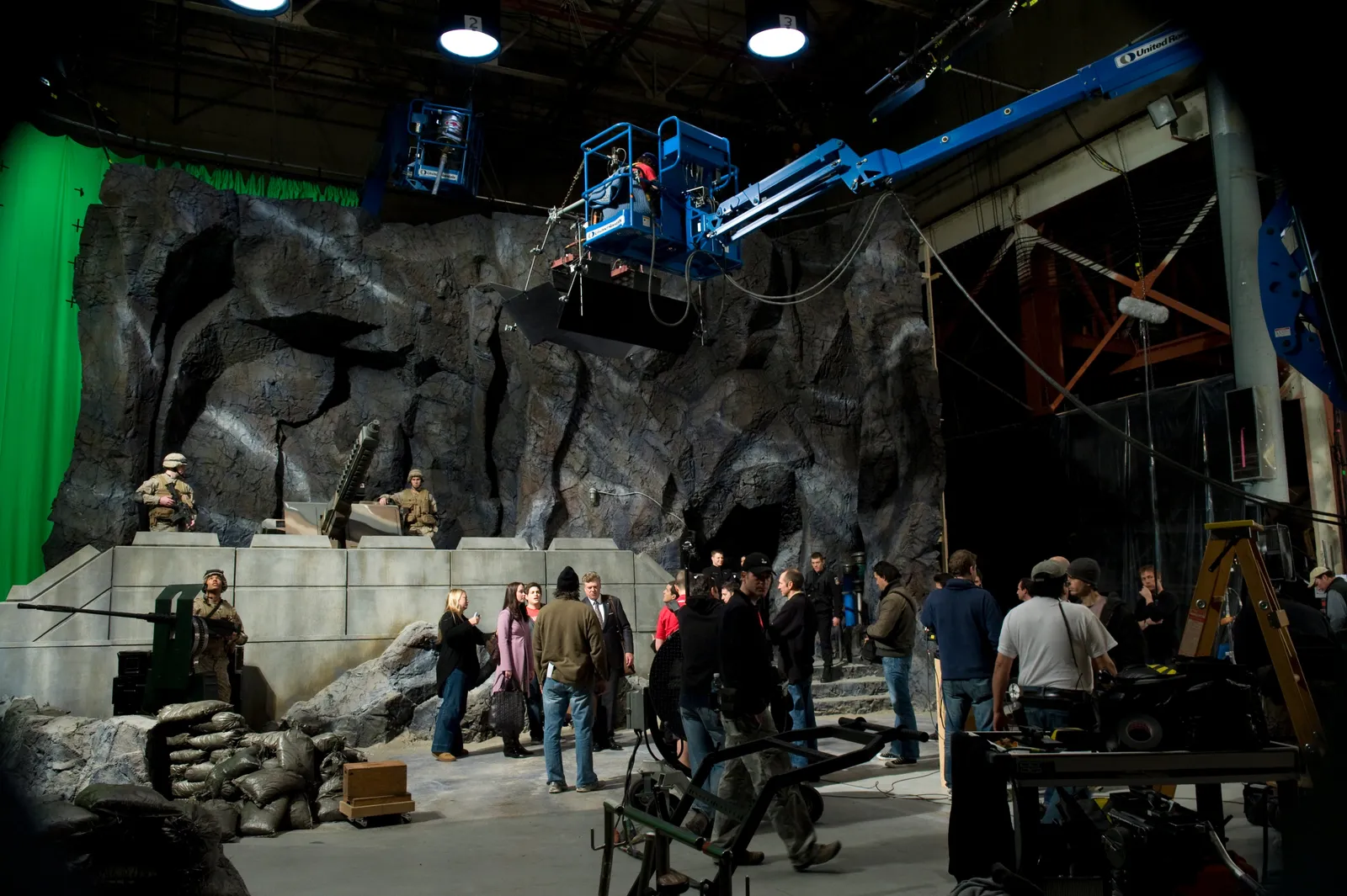 Behind the scenes on #StargateUniverse - "Air Part 1" #Stargate #Universe #SGU #SciFi #ScienceFiction