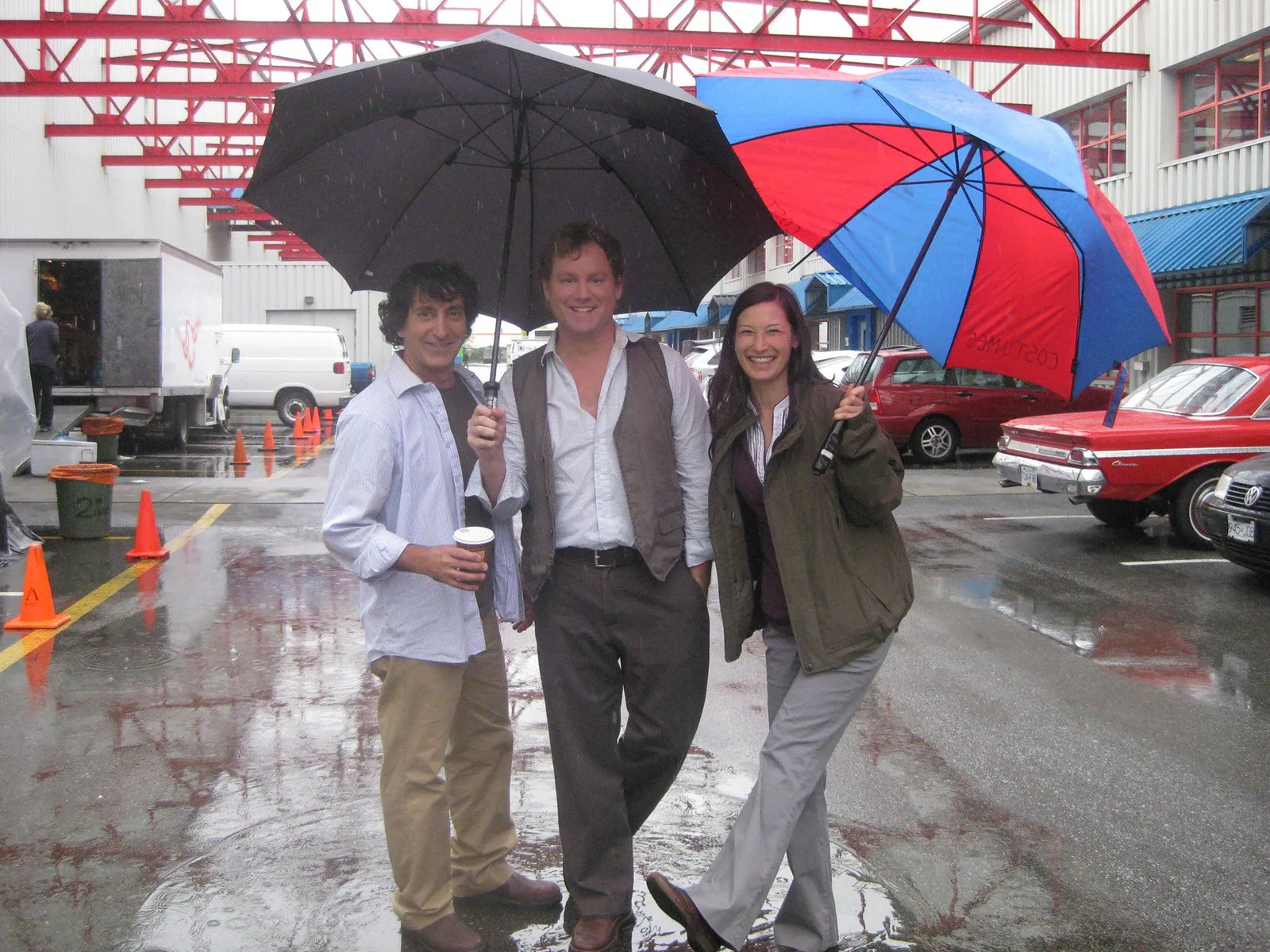 Before #DarkMatter, I worked on a little show called #StargateUniverse Behind the scenes: @PeterKelamis @PatrickGilmore…