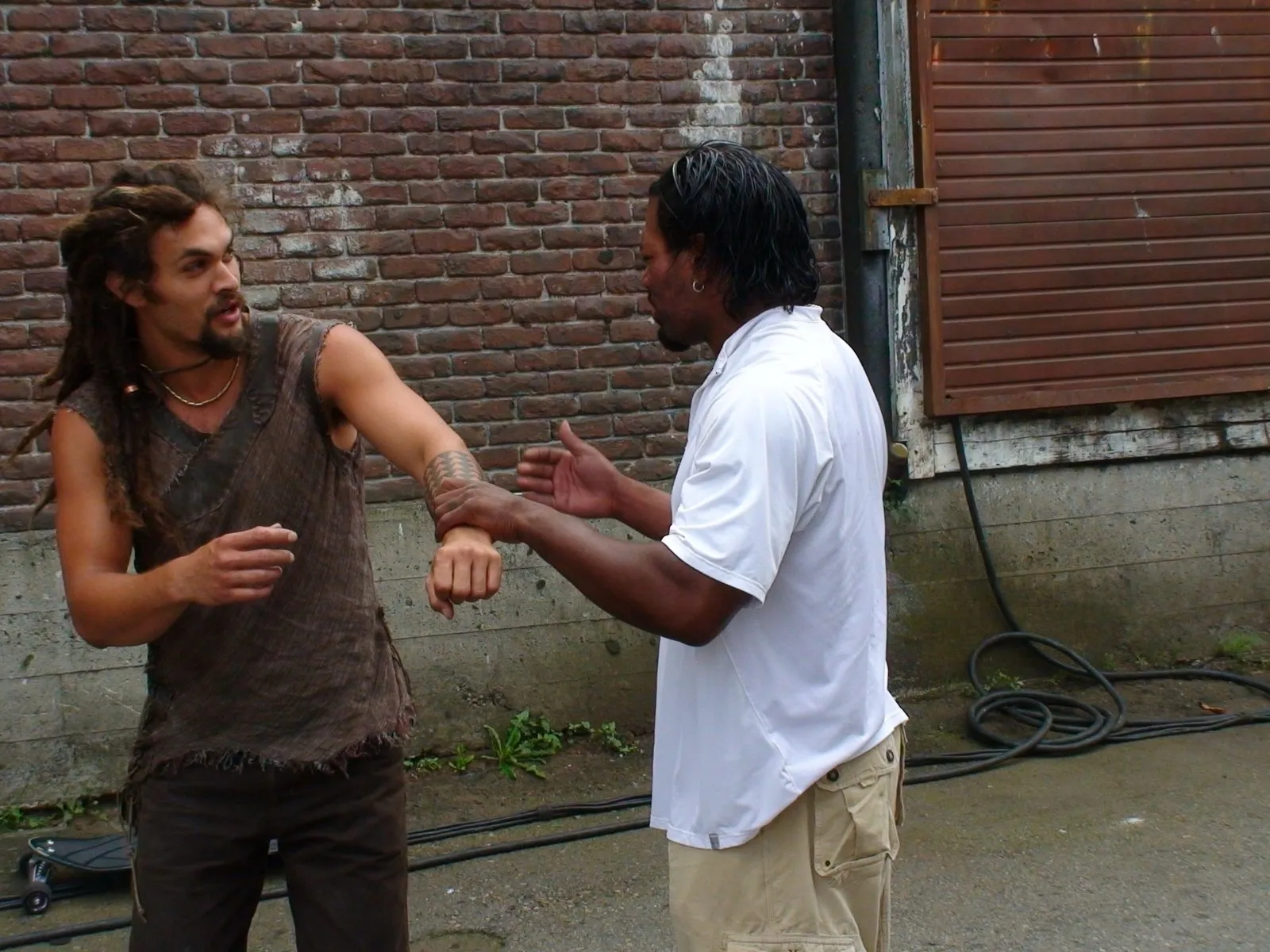 Stargate: Atlantis behind the scenes- "Midway" @iamchrisjudge and Jason Momoa run through their dance moves.…