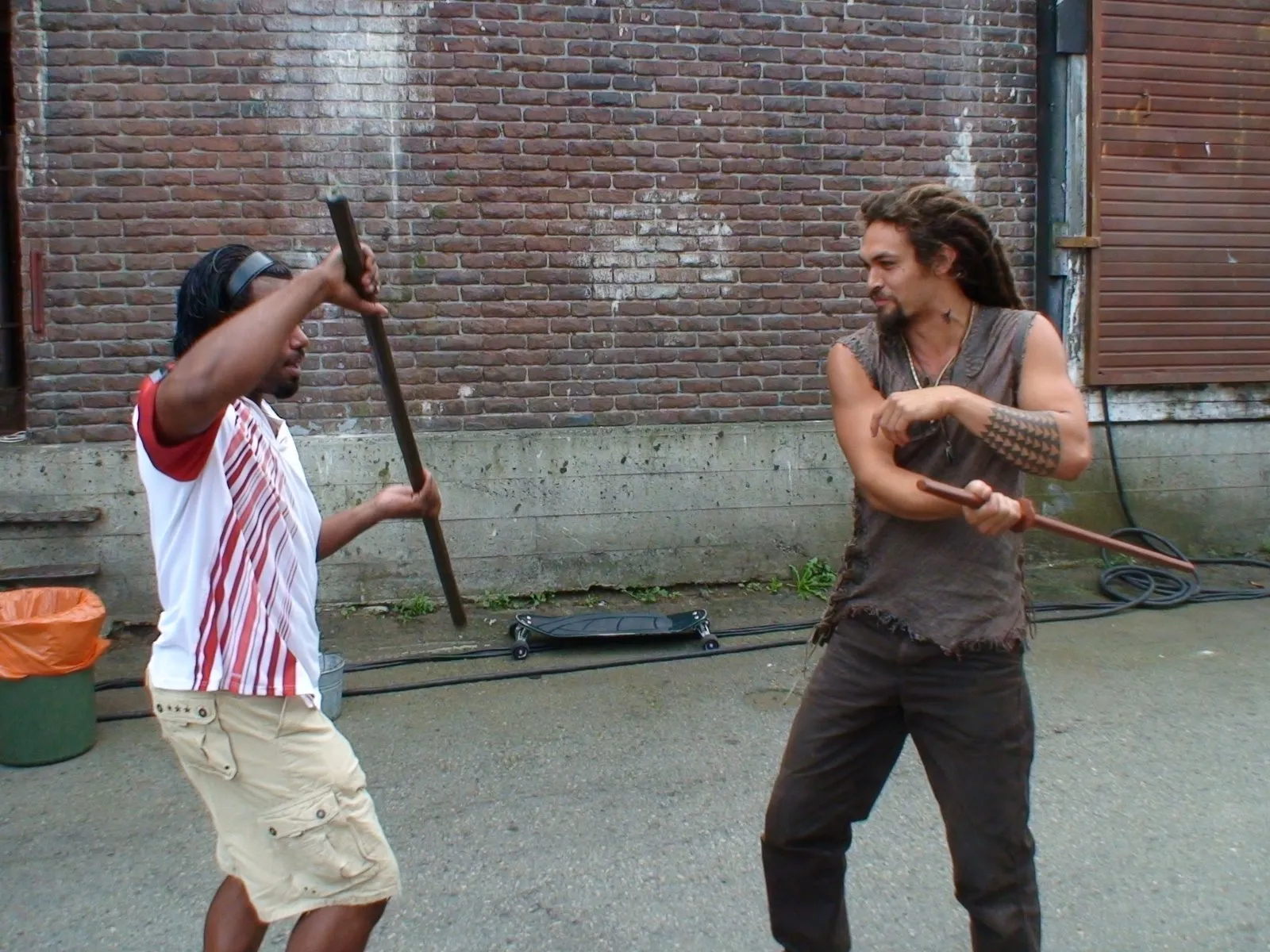 Stargate: Atlantis behind the scenes - "Midway" Jason Momoa and @iamchrisjudge working on their finishing moves.…