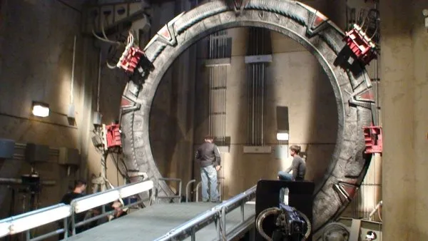Stargate behind the scenes. Hanging out in the gate room. #DialHomeTest