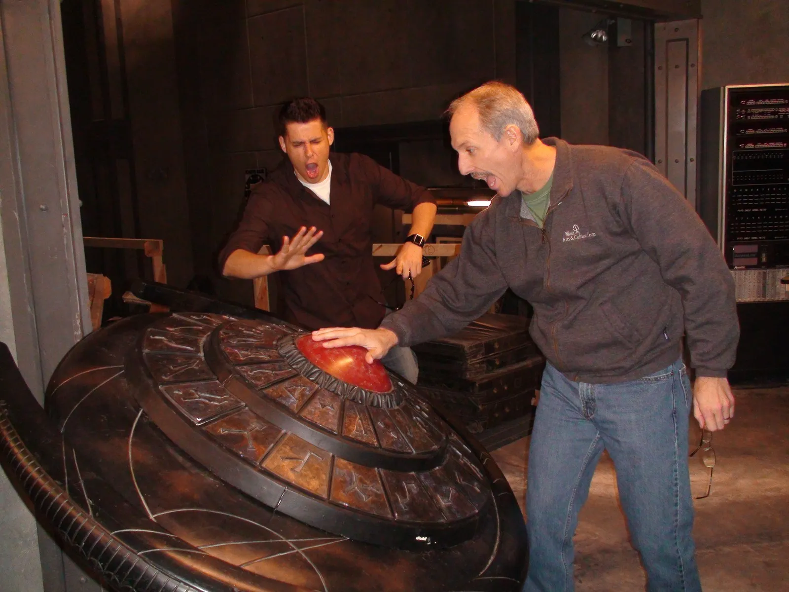 Stargate BTS - @Ivonbartok and @cpbinder screwing with the timeline! @MGMTelevision @MGM_Studios @stargatecommand…