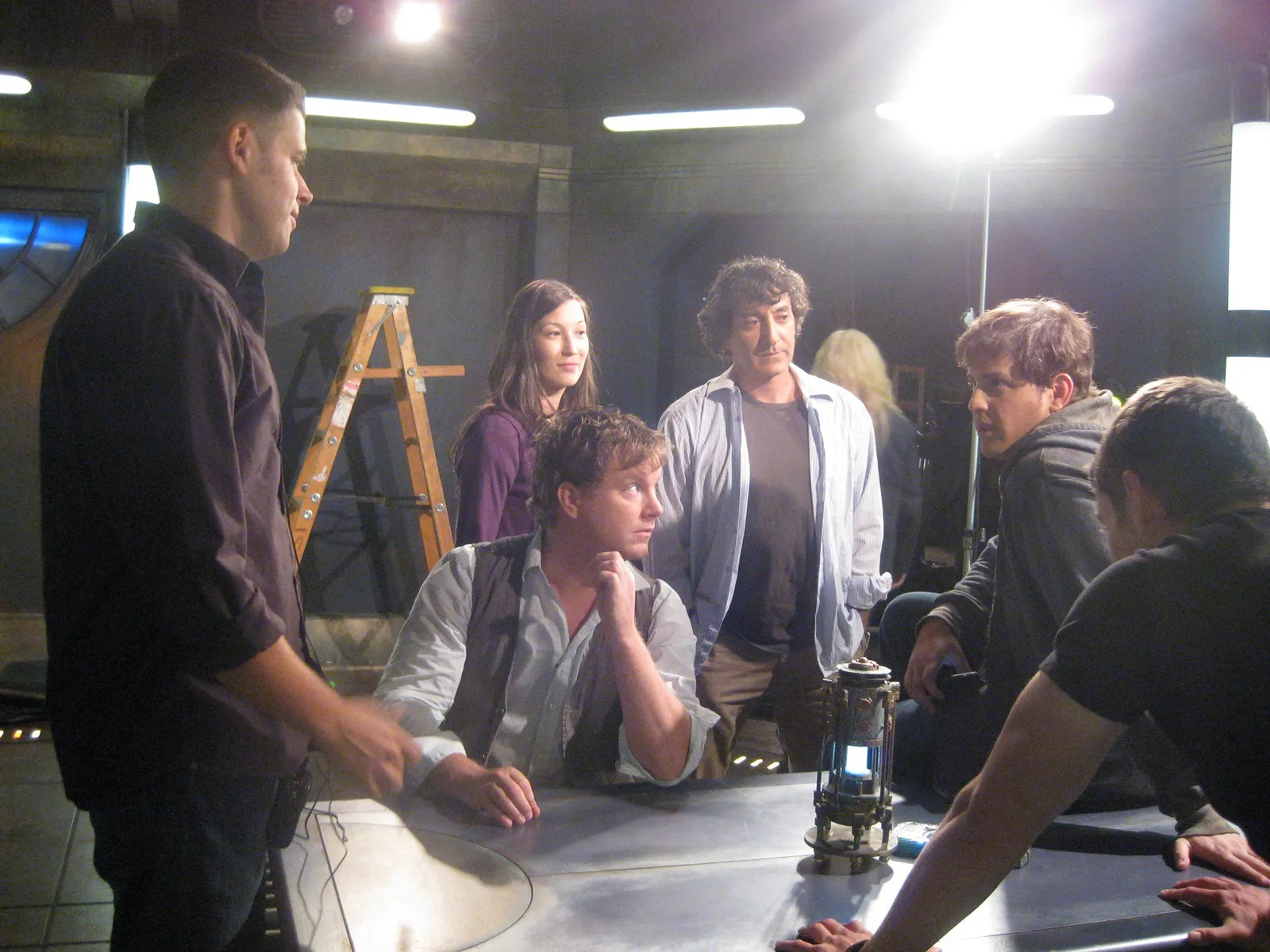 Behind the scenes on Stargate: Universe @SpenceJen @DavidBlue @PatrickGilmore @PeterKelamis @Ivonbartok @MGMTelevision…